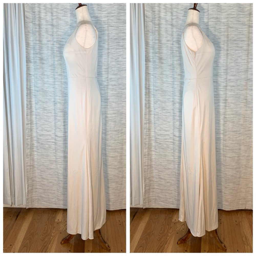 Bliss Cream Long Sleeve Plunge Gown - Picture 13 of 16